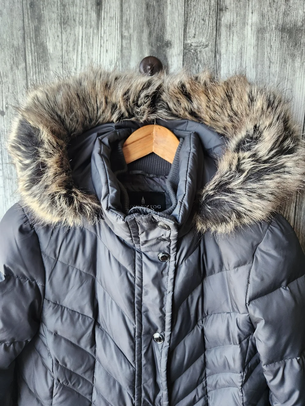 London Fog Chevron Goose Down Feather Puffer Wnter Coat Grey Faux Fur Small - Picture 2 of 10